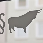 Resende und Reiserecht Spanischer Stier vor dem Gesetz